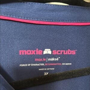 Moxie Scrubs Blue and Pink zip Jacket—NwT